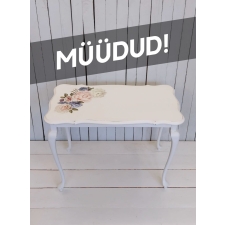Väikeste laudade komplekt